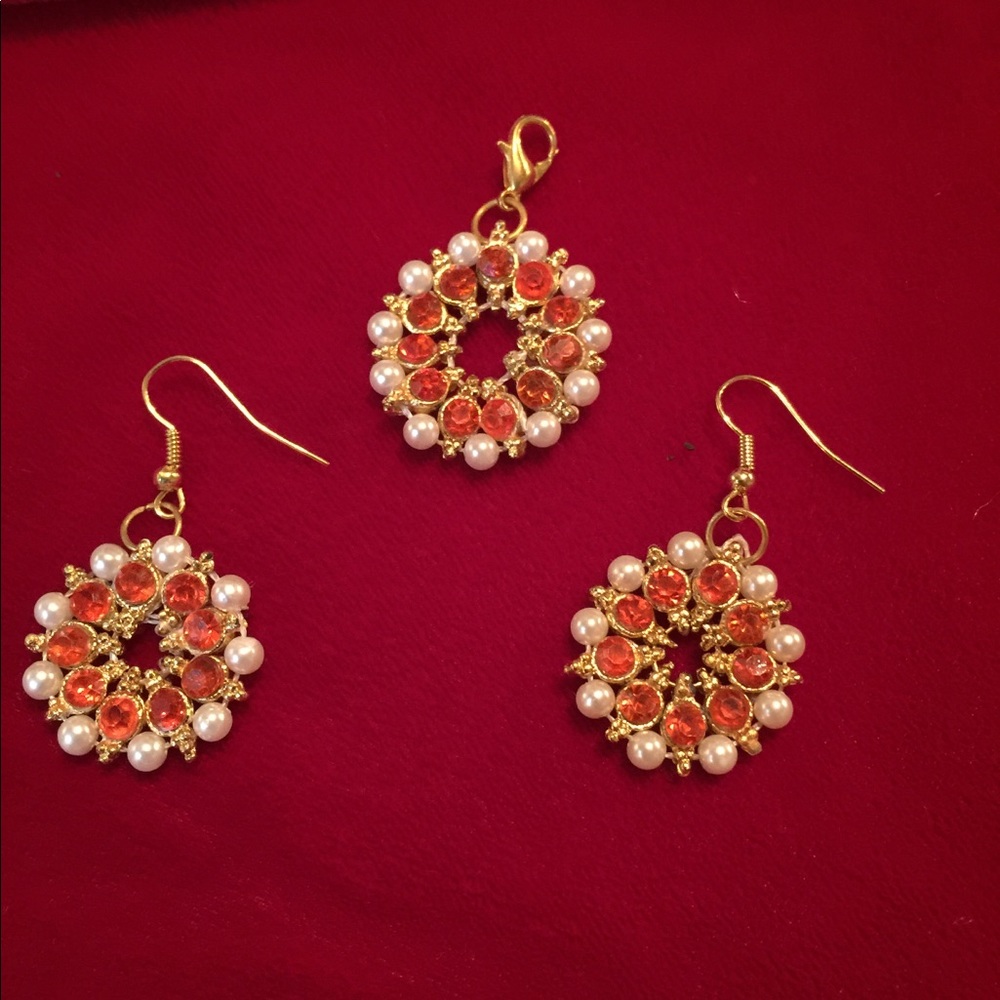 Pendant earring set